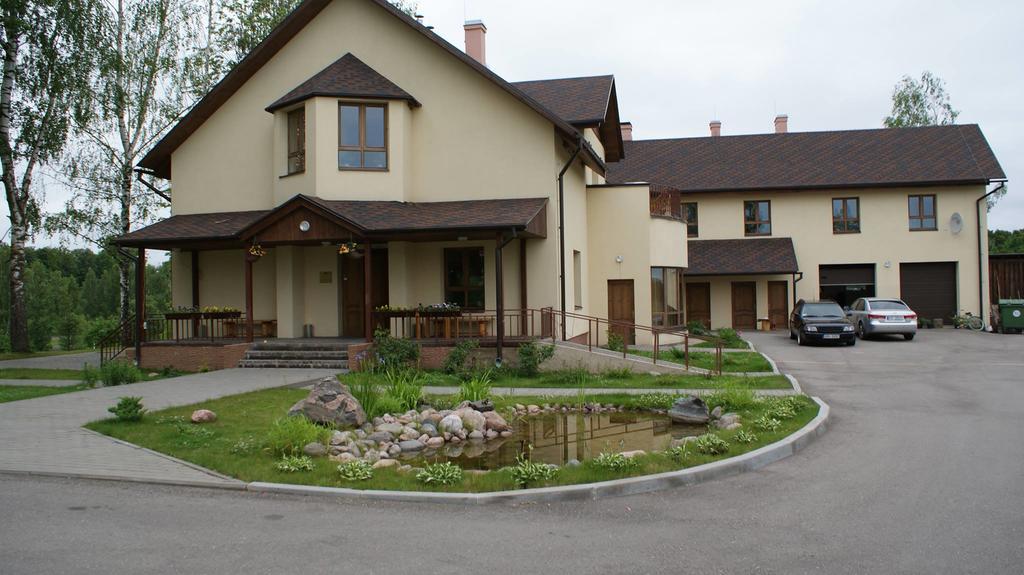 Hotel Rudzupukes à Svente Extérieur photo