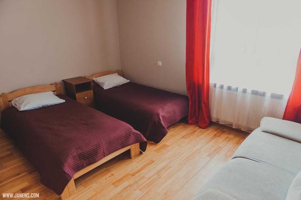 Hotel Rudzupukes à Svente Extérieur photo